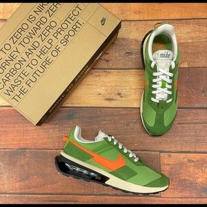 Nike Men's Air Max Pre-Day LX Green Running Shoes DC5330-300
